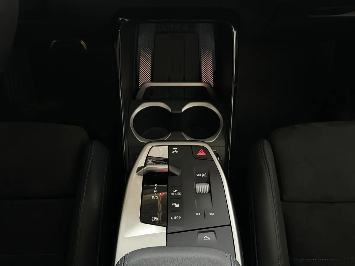 SDRIVE M-SPORT SHADOW LINE NAVI LED ELEK.KLEP CRUISE LEER/ALCANTARA CAMERA M-SPORT INTERIEUR / EXTERIEUR ✅ Top Auto's. Al 30 Jaar uw Bmw Specialist in ,  BMW M / M Sport / PHEV / HEV / Hyb