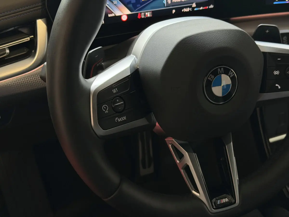 SDRIVE M-SPORT SHADOW LINE NAVI LED ELEK.KLEP CRUISE LEER/ALCANTARA CAMERA M-SPORT INTERIEUR / EXTERIEUR ✅ Top Auto's. Al 30 Jaar uw Bmw Specialist in ,  BMW M / M Sport / PHEV / HEV / Hyb