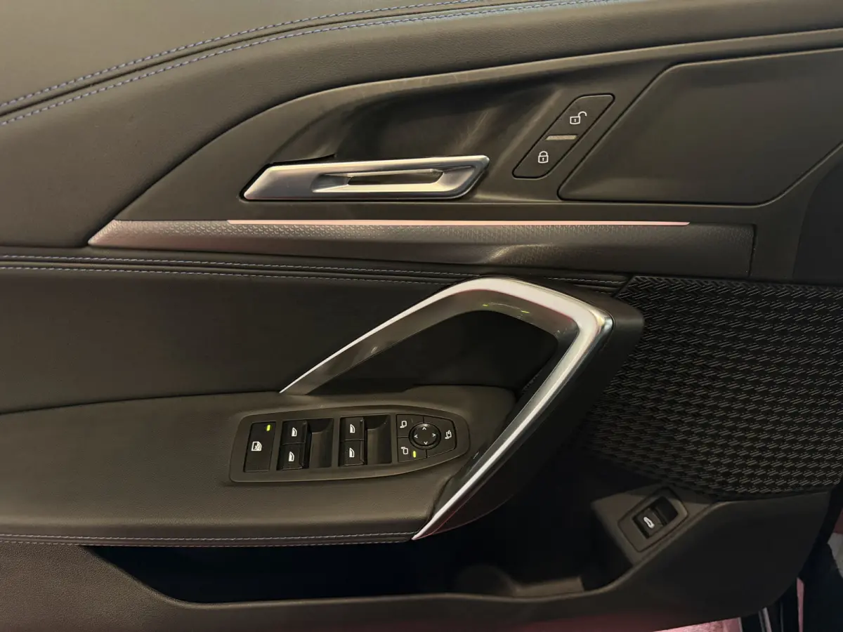 SDRIVE M-SPORT SHADOW LINE NAVI LED ELEK.KLEP CRUISE LEER/ALCANTARA CAMERA M-SPORT INTERIEUR / EXTERIEUR ✅ Top Auto's. Al 30 Jaar uw Bmw Specialist in ,  BMW M / M Sport / PHEV / HEV / Hyb