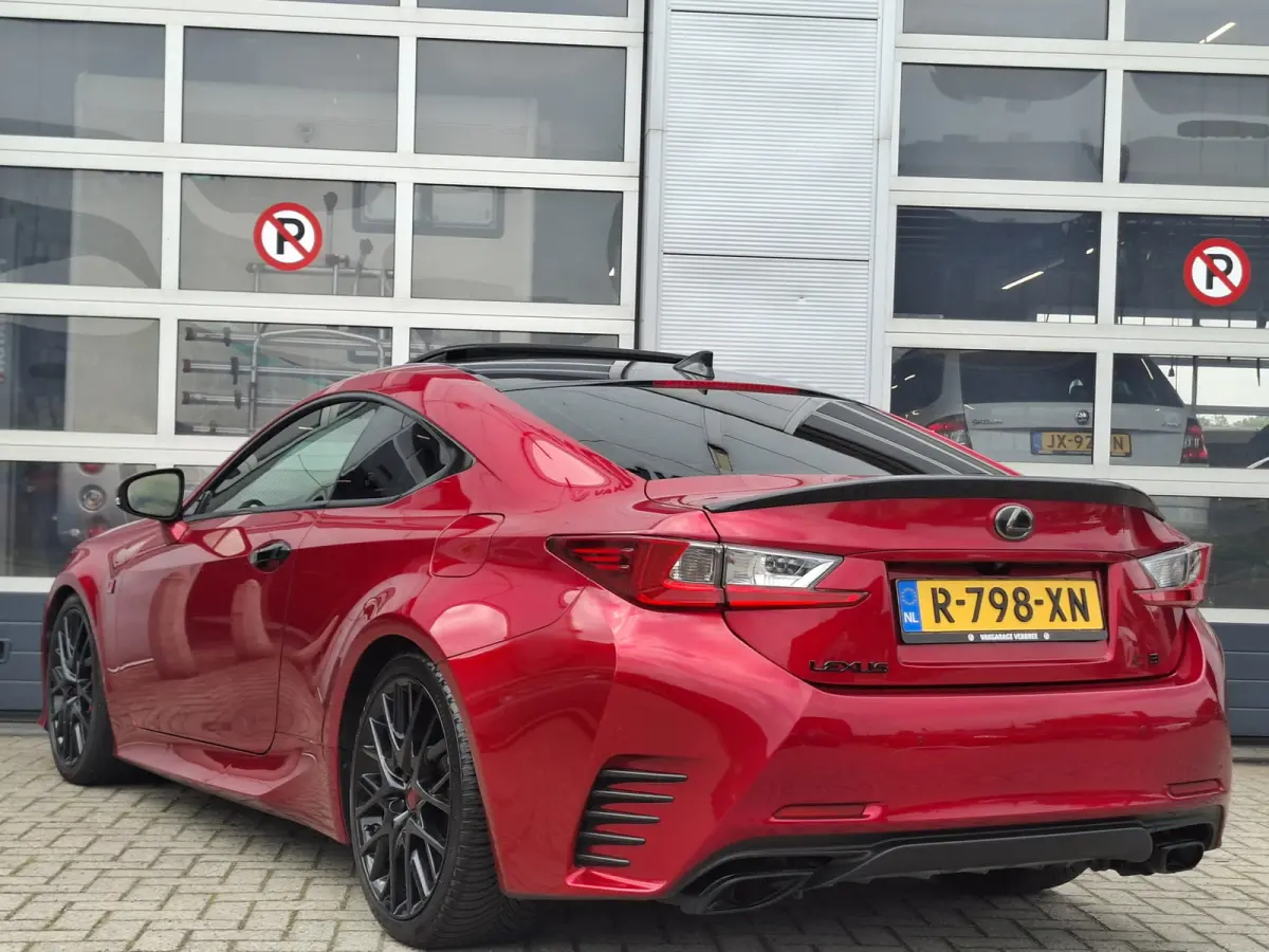 300h F SPORT Line | Navigatie | LM Velgen 19" | Voorstoelen Verwarmd/Geventileerd | Achteruitrijcamera + PDC Voor en Achter | Lederen Bekleding |