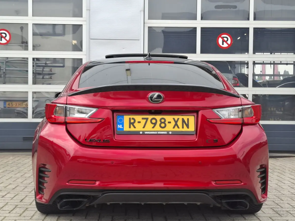 300h F SPORT Line | Navigatie | LM Velgen 19" | Voorstoelen Verwarmd/Geventileerd | Achteruitrijcamera + PDC Voor en Achter | Lederen Bekleding |