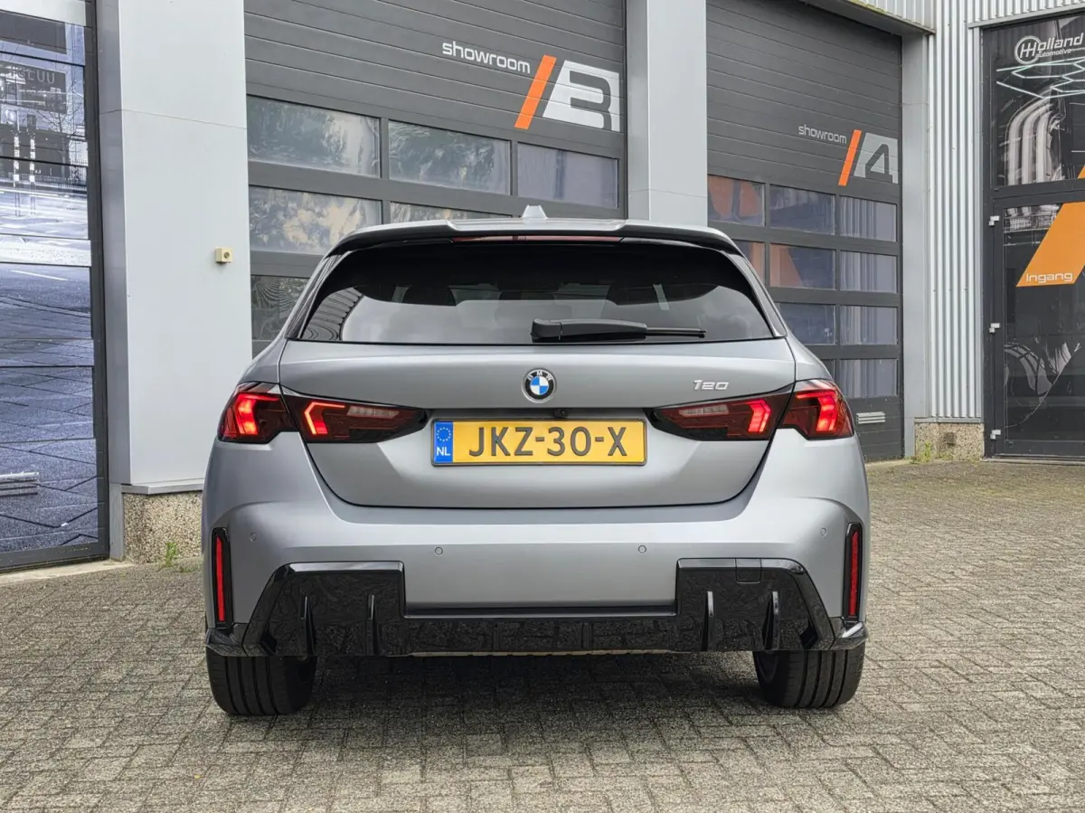 120 M Sport Pak. Pro|FULL OPTION|FROZEN GREY|UNIEK!