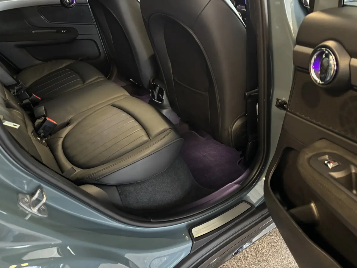 Cooper ALL4 MINI Yours 5x MINI Countryman Cooper S E ALL4 MINI Yours 5x MINI Countryman Cooper S E ALL4 MINI Yours 4x MINI Countryman Cooper S E ALL4 MINI Yours 4x