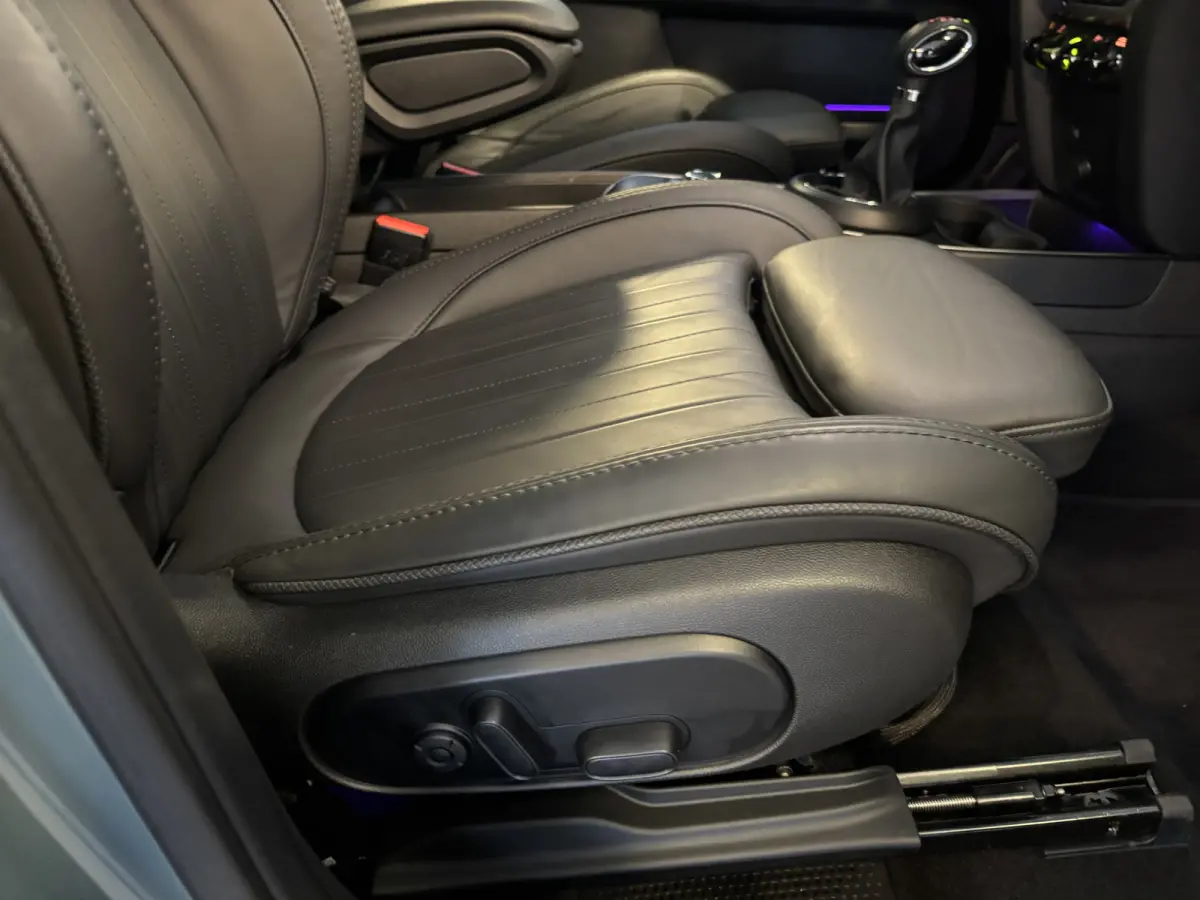 Cooper ALL4 MINI Yours 5x MINI Countryman Cooper S E ALL4 MINI Yours 5x MINI Countryman Cooper S E ALL4 MINI Yours 4x MINI Countryman Cooper S E ALL4 MINI Yours 4x