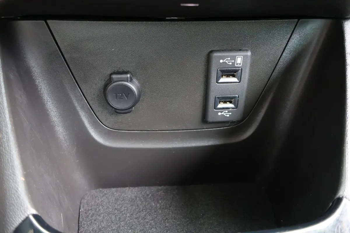 1.2 GS Line 1e Eigenaar | Dealer Onderh | NL-Auto | BTW | Winterpack | Camera | Navi | Climate | LED | Carplay | DAB | Cruise | PDC | LMV