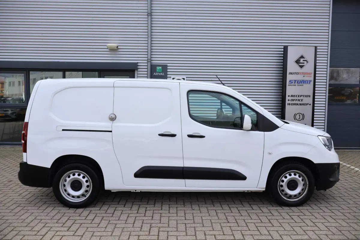 1.5D L2H1 Edition 1e Eigenaar | Dealer Onderh | BTW | NL-Auto | 2xSchuifdeur | Inrichting | Bluetooth | Cruise | Start/Stop | Hill-Hold | PDC