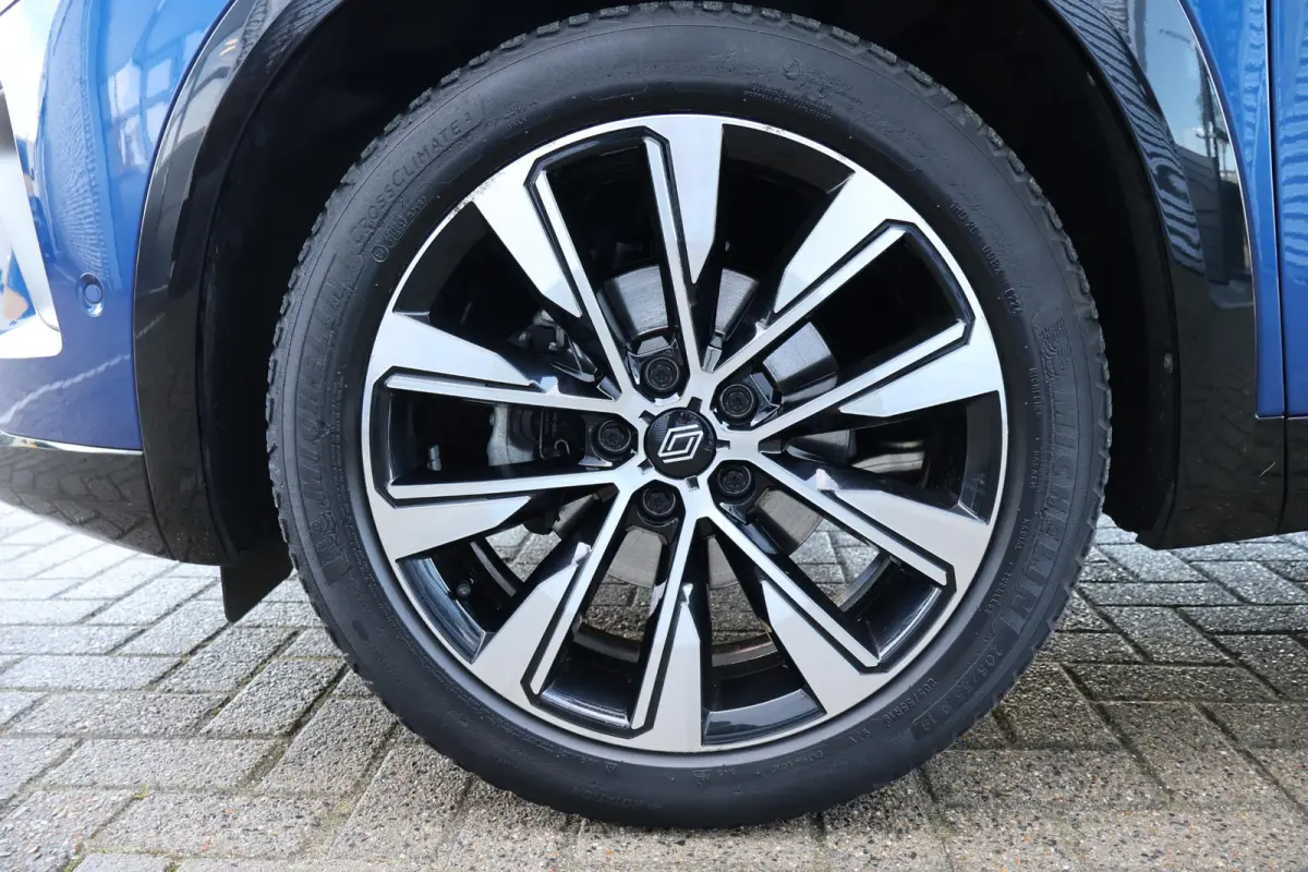 1.2 mild hybrid advanced 130 techno 1e Eigenaar | Volledig Onderh | BTW | NL-Auto | 360 Cam | Sfeer | Navi | Elek Klep | Stoelverwarming | Climate | Carplay | Ad Cruise | Full Led | Keyless 