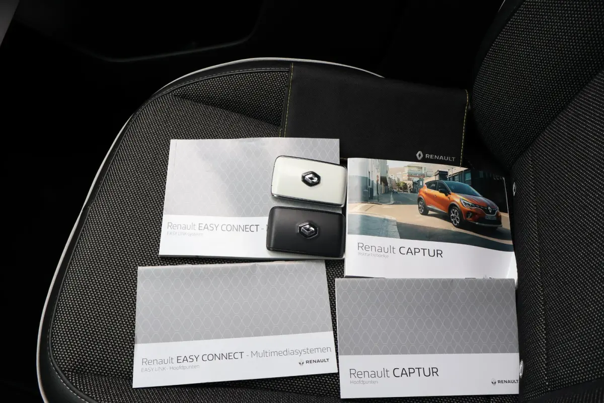 1.0 TCe 100 Intens 1 Eigenaar | NAP | Volledig Onderh | BTW | Two-Tone | Carplay | Navi | Climate | LED | Cruise | Bots | Multi Sense | Keyless | PDC