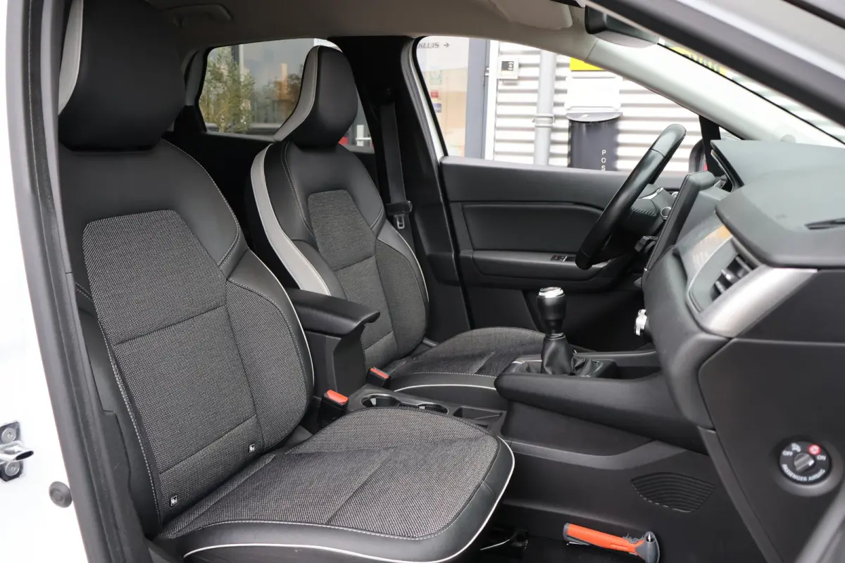 1.0 TCe 100 Intens 1 Eigenaar | NAP | Volledig Onderh | BTW | Two-Tone | Carplay | Navi | Climate | LED | Cruise | Bots | Multi Sense | Keyless | PDC
