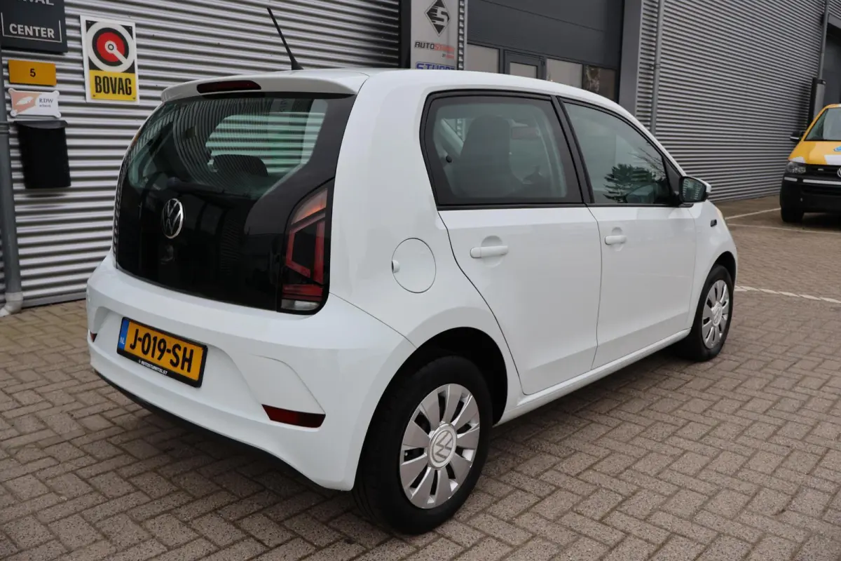 Up! 1.0 BMT move up! 1e Eigenaar | Dealer onderh | BTW | NL-Auto | Airco | Bluetooth | Multimedia | LED | Hill-Hold | Start/stop