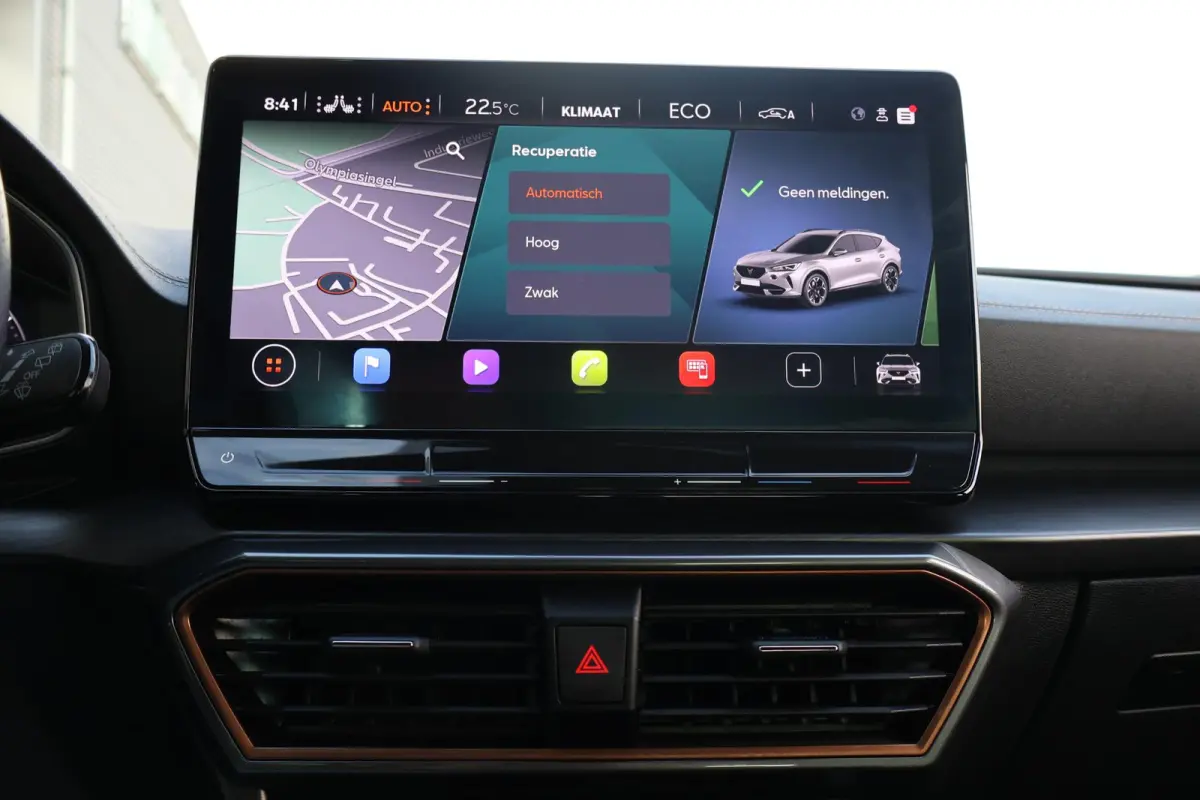 1.4 VZ Copper Edition 245PK | 1e Eigenaar | Dealer Onderh. | BTW | Cupra knop | Sfeer | 360Cam | Winterpack | Matrix LED | Camera | Elek klep | ACC | Climate | Carplay | 1 Laadkabel | Donker