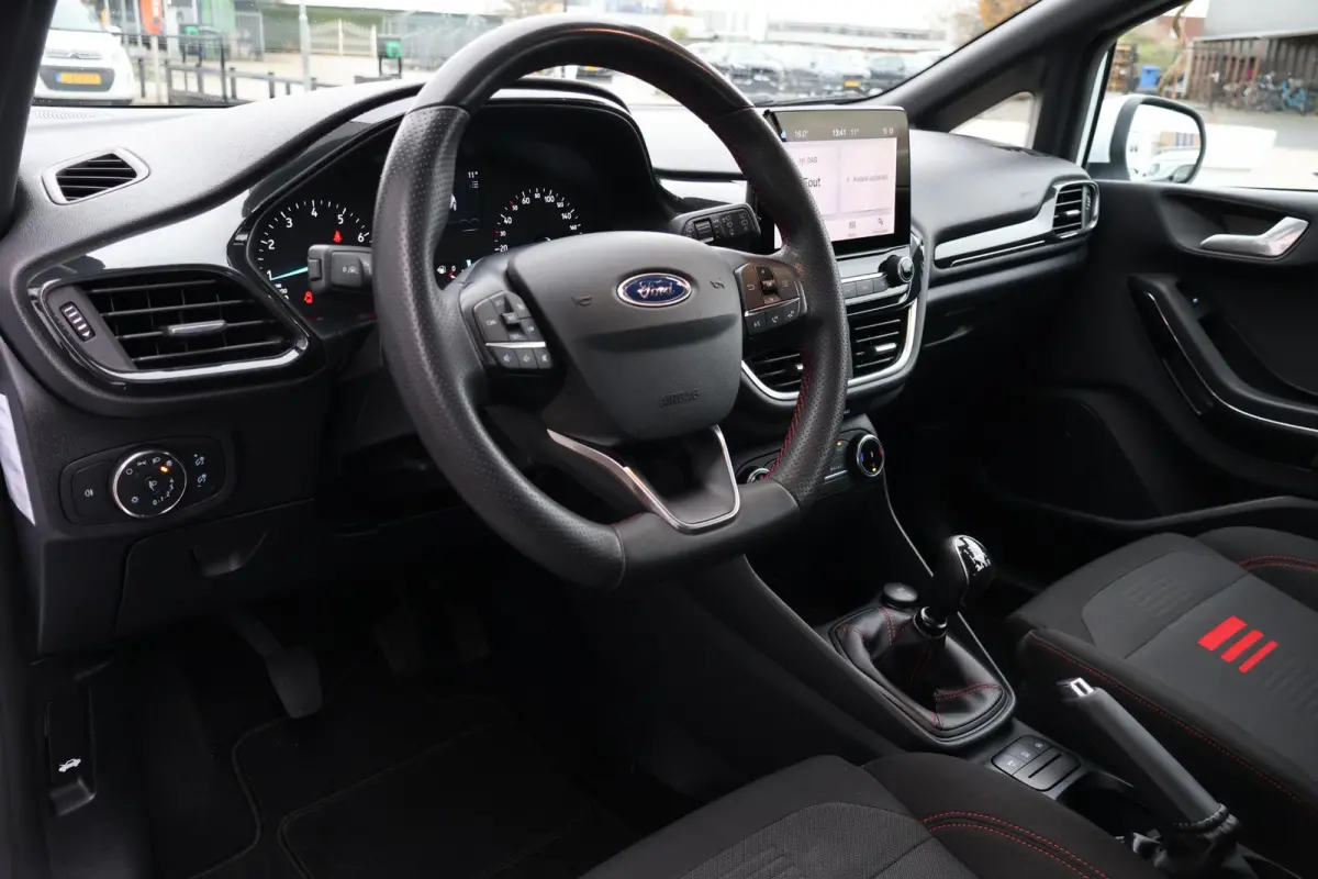 1.0 Hybrid ST-Line 1e Eigenaar | Volledig Onderh | NL-Auto | BTW | Carplay | Navi by app | Cruise | LED | Donkere Hemel | Keyless | DAB | PDC | Start/Stop | Hill-Hold