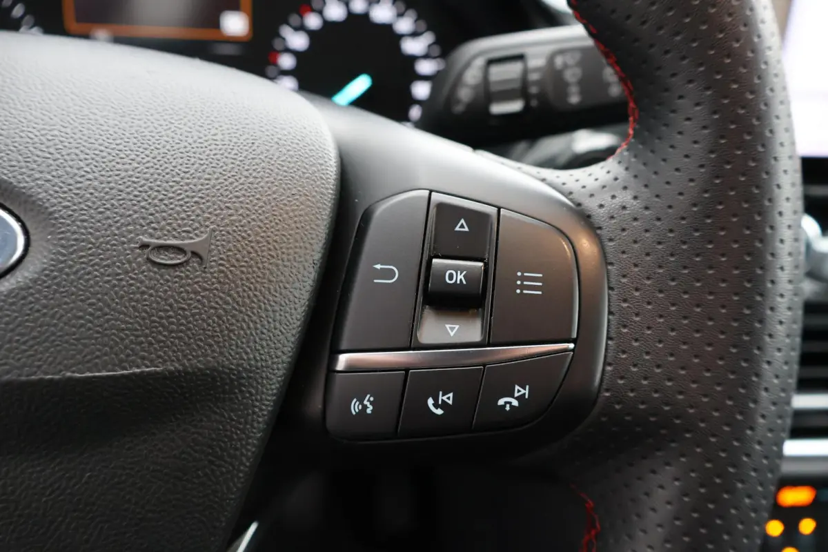 1.0 Hybrid ST-Line 1e Eigenaar | Volledig Onderh | NL-Auto | BTW | Carplay | Navi by app | Cruise | LED | Donkere Hemel | Keyless | DAB | PDC | Start/Stop | Hill-Hold