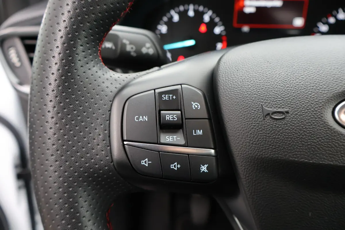 1.0 Hybrid ST-Line 1e Eigenaar | Volledig Onderh | NL-Auto | BTW | Carplay | Navi by app | Cruise | LED | Donkere Hemel | Keyless | DAB | PDC | Start/Stop | Hill-Hold
