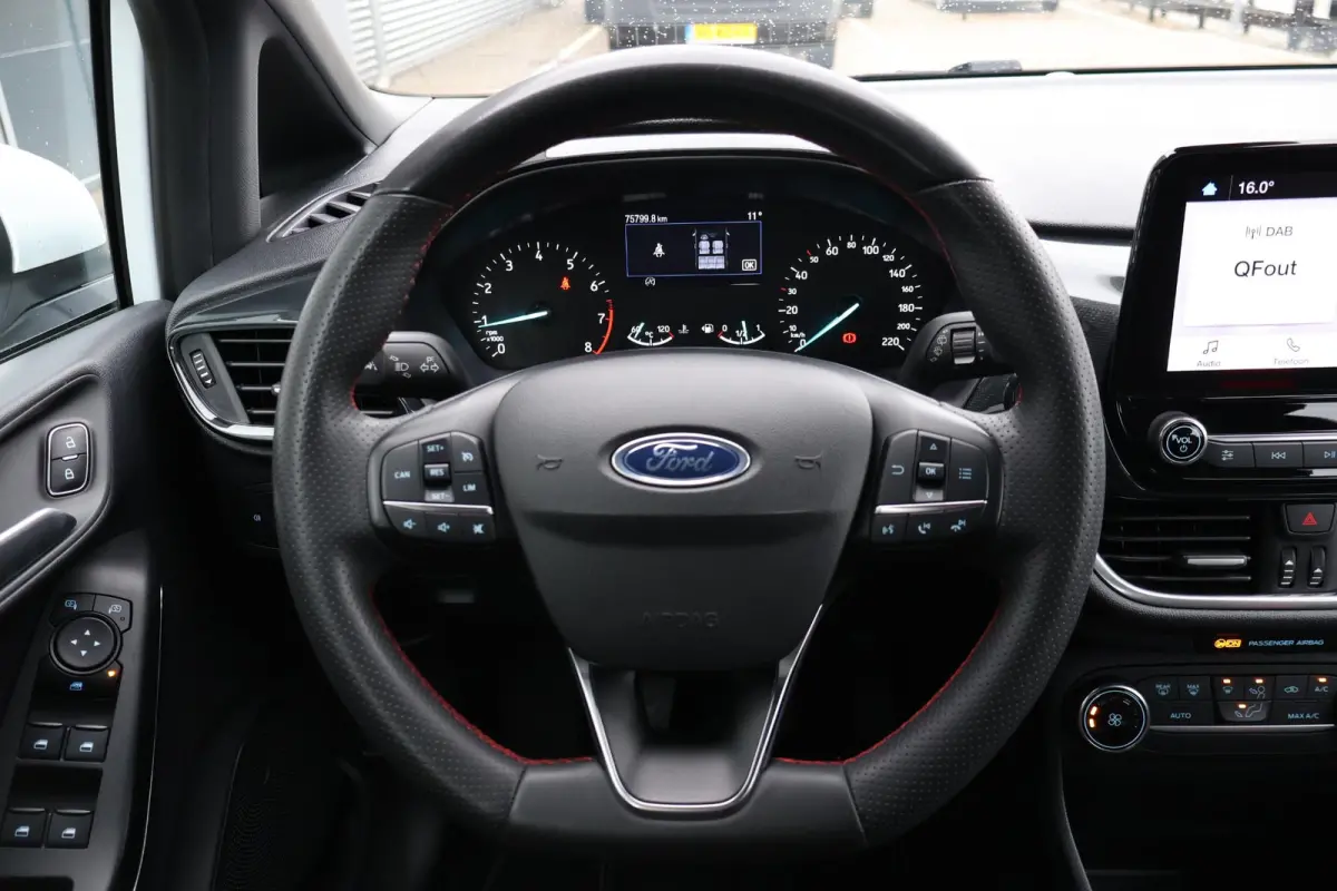 1.0 Hybrid ST-Line 1e Eigenaar | Volledig Onderh | NL-Auto | BTW | Carplay | Navi by app | Cruise | LED | Donkere Hemel | Keyless | DAB | PDC | Start/Stop | Hill-Hold