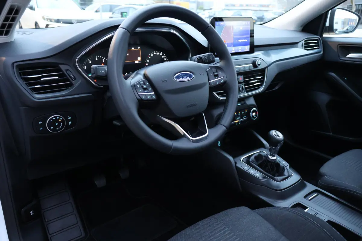 1.0 Hybrid Active Business 1e Eigenaar | NL-Auto | Volledig Onderh | BTW | Pano | B&O | Camera | Navi | Carplay | Bots | ADCruise | Keyless | Full Led | LMV | PDC