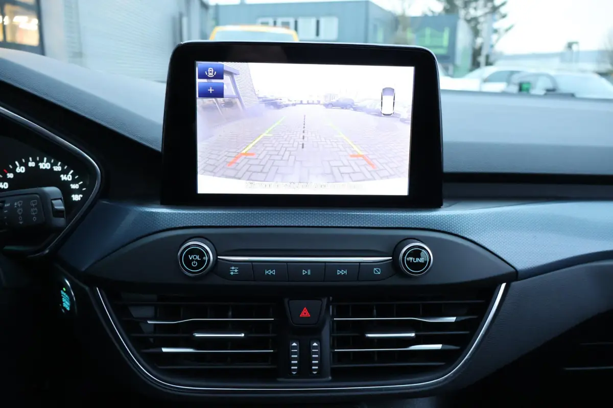 1.0 Hybrid Active Business 1e Eigenaar | NL-Auto | Volledig Onderh | BTW | Pano | B&O | Camera | Navi | Carplay | Bots | ADCruise | Keyless | Full Led | LMV | PDC