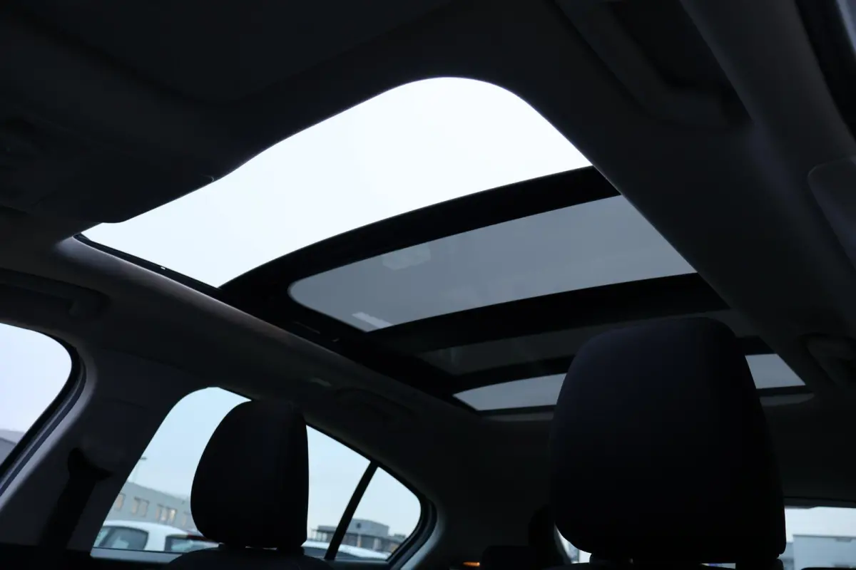1.0 Hybrid Active Business 1e Eigenaar | NL-Auto | Volledig Onderh | BTW | Pano | B&O | Camera | Navi | Carplay | Bots | ADCruise | Keyless | Full Led | LMV | PDC