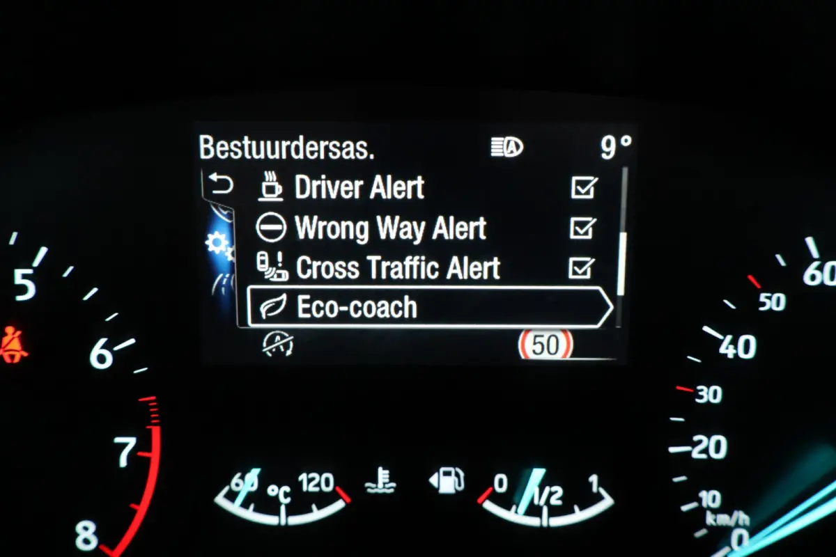 1.0 Hybrid Active Business 1e Eigenaar | NL-Auto | Volledig Onderh | BTW | Pano | B&O | Camera | Navi | Carplay | Bots | ADCruise | Keyless | Full Led | LMV | PDC