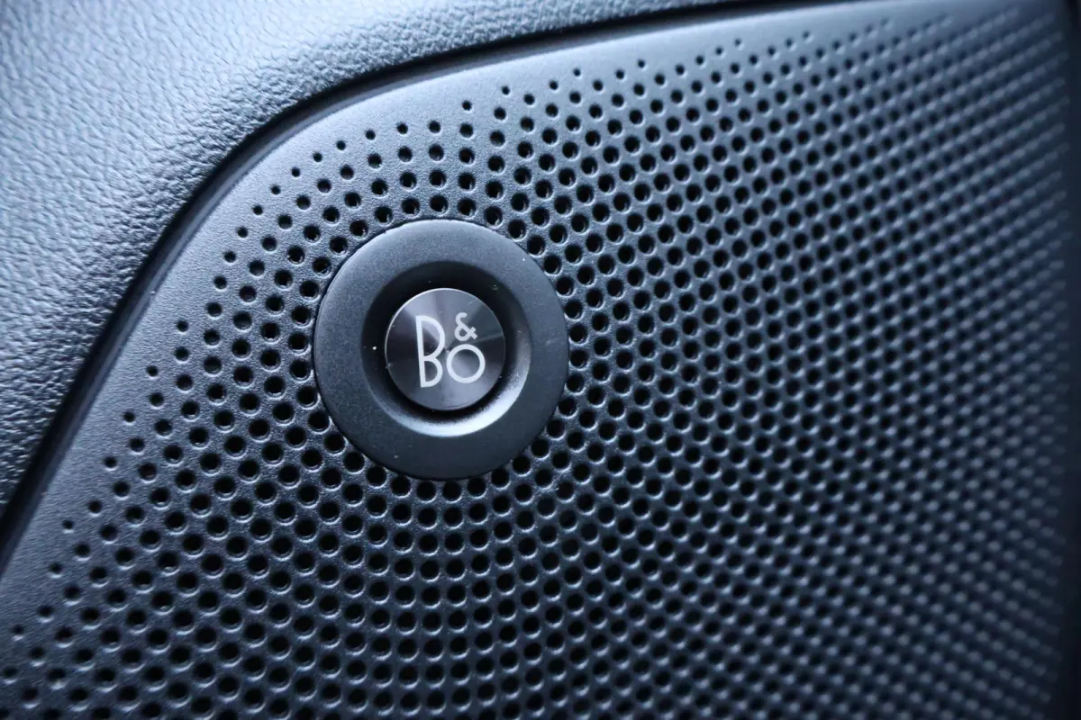 1.0 Hybrid Active Business 1e Eigenaar | NL-Auto | Volledig Onderh | BTW | Pano | B&O | Camera | Navi | Carplay | Bots | ADCruise | Keyless | Full Led | LMV | PDC