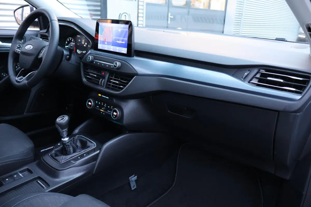 1.0 Hybrid Active Business 1e Eigenaar | NL-Auto | Volledig Onderh | BTW | Pano | B&O | Camera | Navi | Carplay | Bots | ADCruise | Keyless | Full Led | LMV | PDC