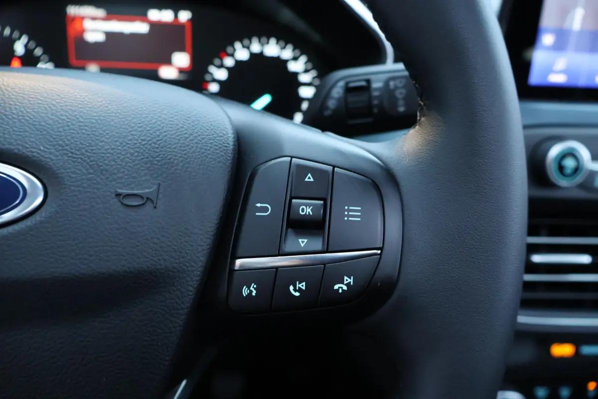 1.0 Hybrid Active Business 1e Eigenaar | NL-Auto | Volledig Onderh | BTW | Pano | B&O | Camera | Navi | Carplay | Bots | ADCruise | Keyless | Full Led | LMV | PDC