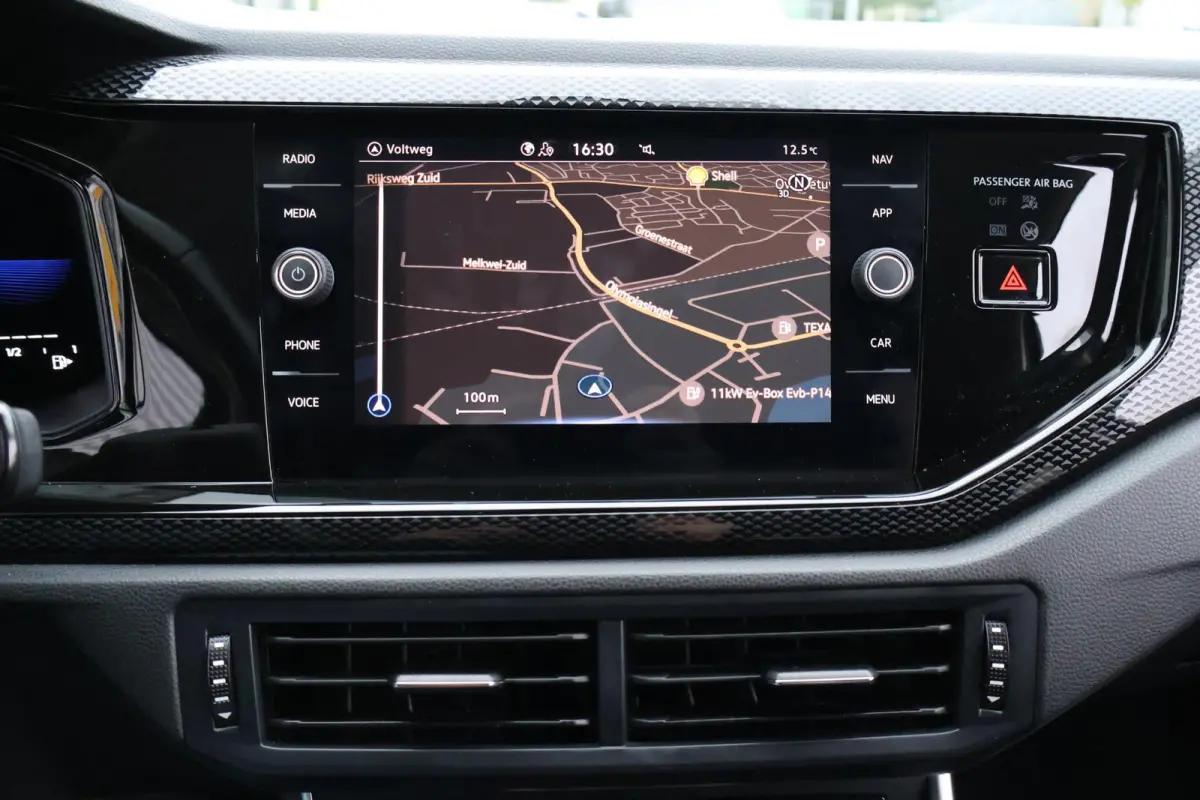 1.0 TSI Life 1e Eigenaar | Volledig Onderh | NL-Auto | BTW | Camera | Navi | Stoelverwarming | Carplay | ACC | Bots | Full Led | DAB | PDC | Start/Stop