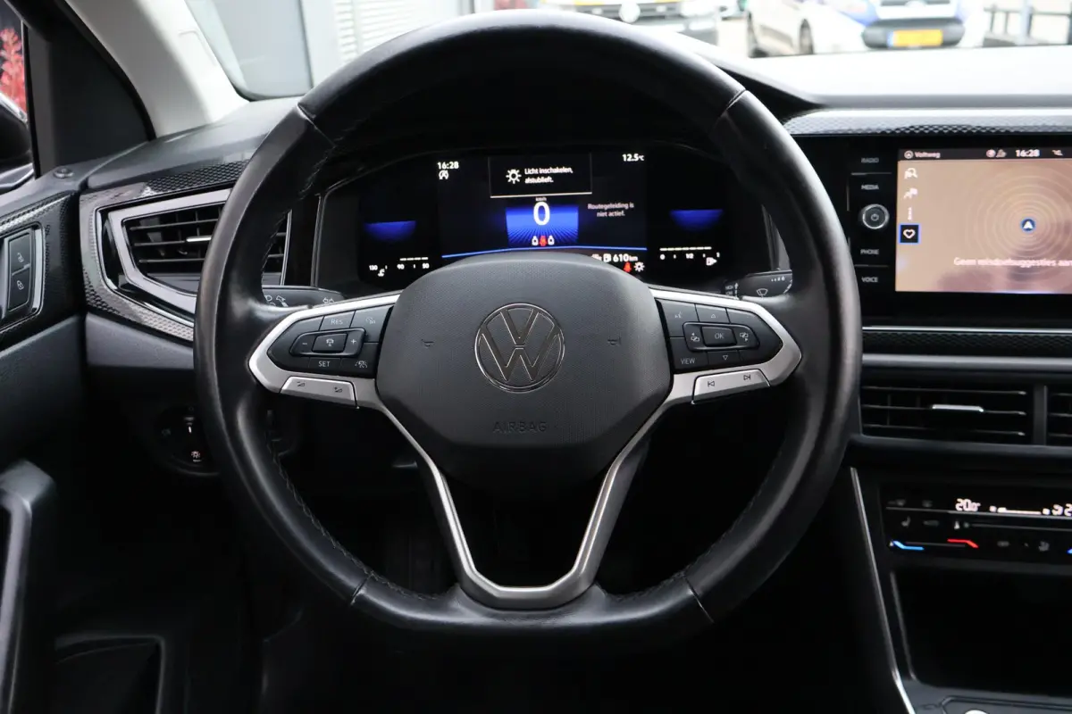 1.0 TSI Life 1e Eigenaar | Volledig Onderh | NL-Auto | BTW | Camera | Navi | Stoelverwarming | Carplay | ACC | Bots | Full Led | DAB | PDC | Start/Stop