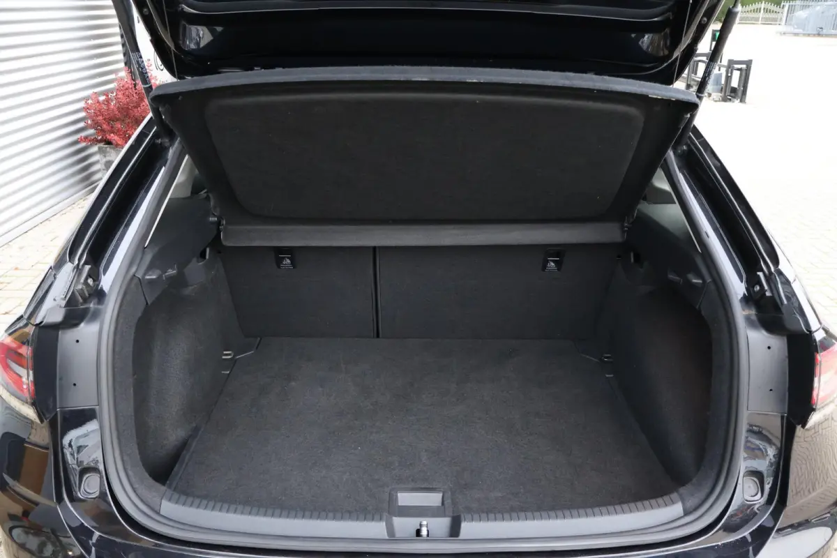 1.0 TSI Life 1e Eigenaar | Volledig Onderh | NL-Auto | BTW | Camera | Navi | Stoelverwarming | Carplay | ACC | Bots | Full Led | DAB | PDC | Start/Stop