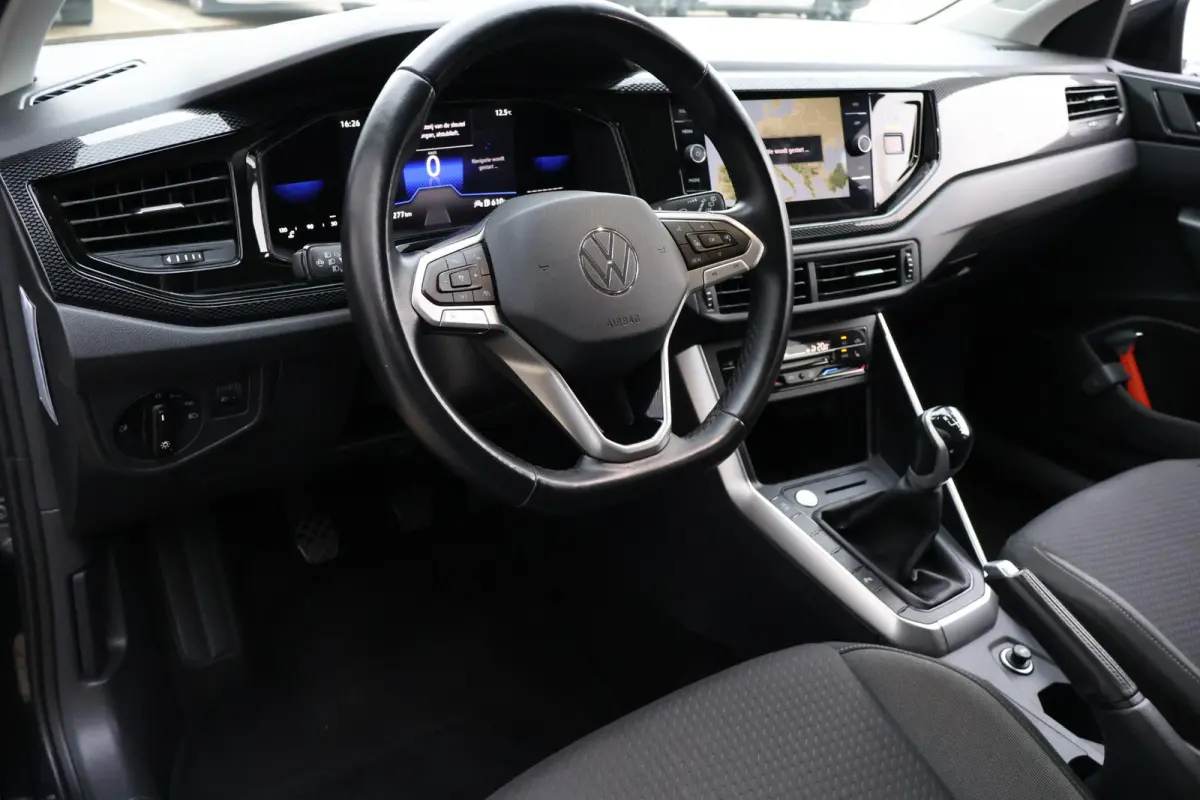 1.0 TSI Life 1e Eigenaar | Volledig Onderh | NL-Auto | BTW | Camera | Navi | Stoelverwarming | Carplay | ACC | Bots | Full Led | DAB | PDC | Start/Stop