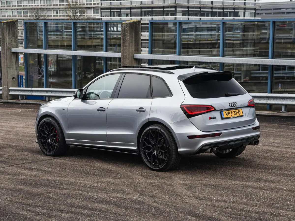 SQ5 3.0 TDI SQ5 Plus quattro 341 PK Grijs Kenteken Panoramadak B&O Leder Standkachel 22" excl. BTW