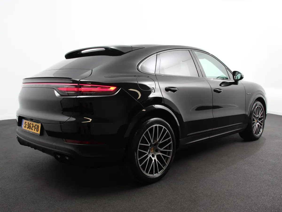 3.0 E-Hybrid 476pk Platinum Edition Leder Panorama dak Luchtvering Comfortstoelen Electrische Navigatie Climate Control Cruise control Lichtmetalen velgen Apple Carplay/ Android Auto
