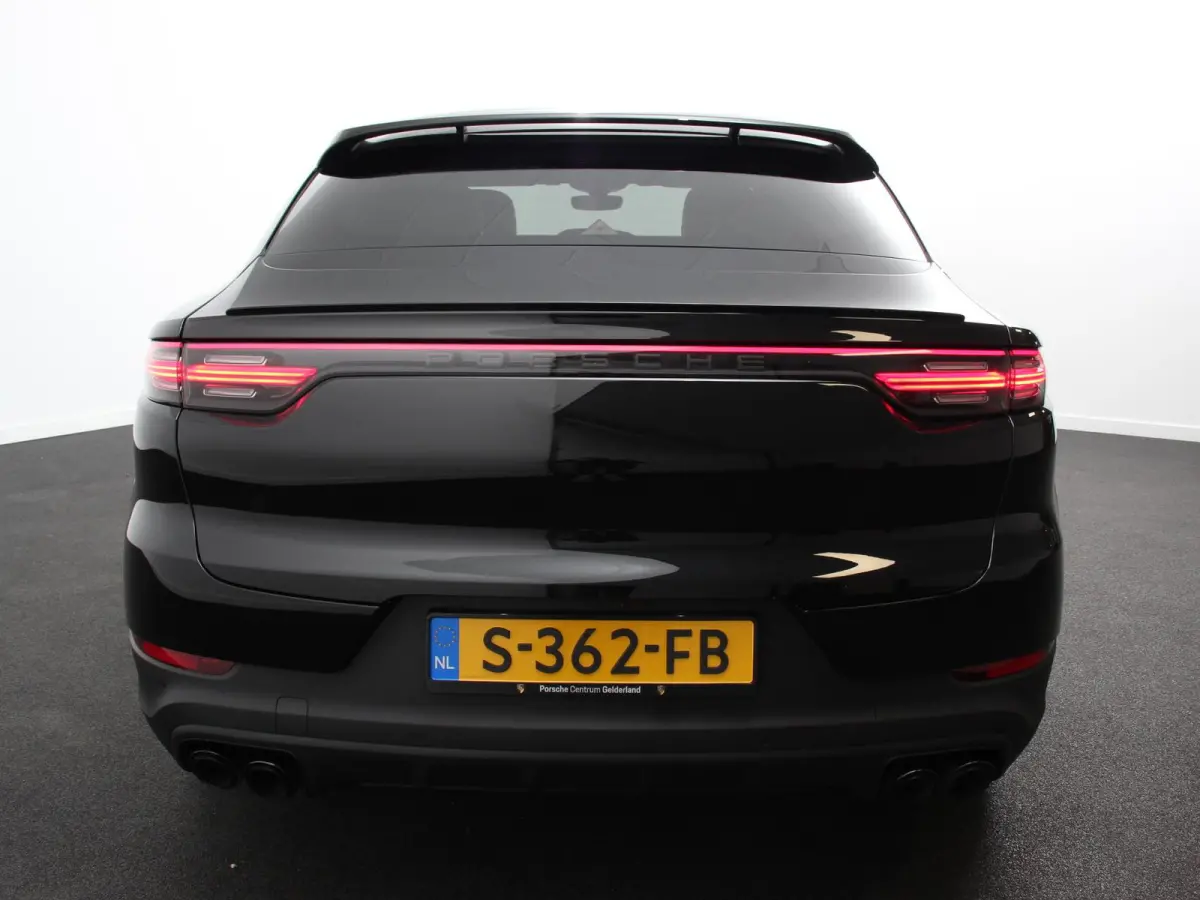 3.0 E-Hybrid 476pk Platinum Edition Leder Panorama dak Luchtvering Comfortstoelen Electrische Navigatie Climate Control Cruise control Lichtmetalen velgen Apple Carplay/ Android Auto