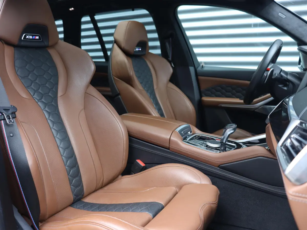 M Competition | Bowers & Wilkins | Driving Assistant Prof. | Panodak | Drivers Package | Parking Assistant Plus | Soft Close | Carbon | 21'' & 22'' LMV |