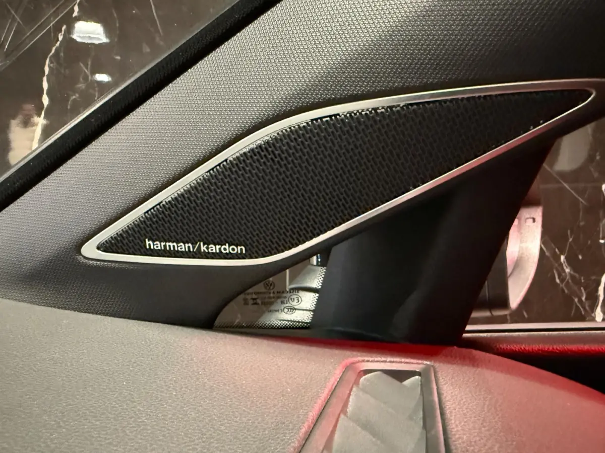 2.0 TSI R 4Motion |AKRA|Pano|HUD|HMK|CAM|MEMORY