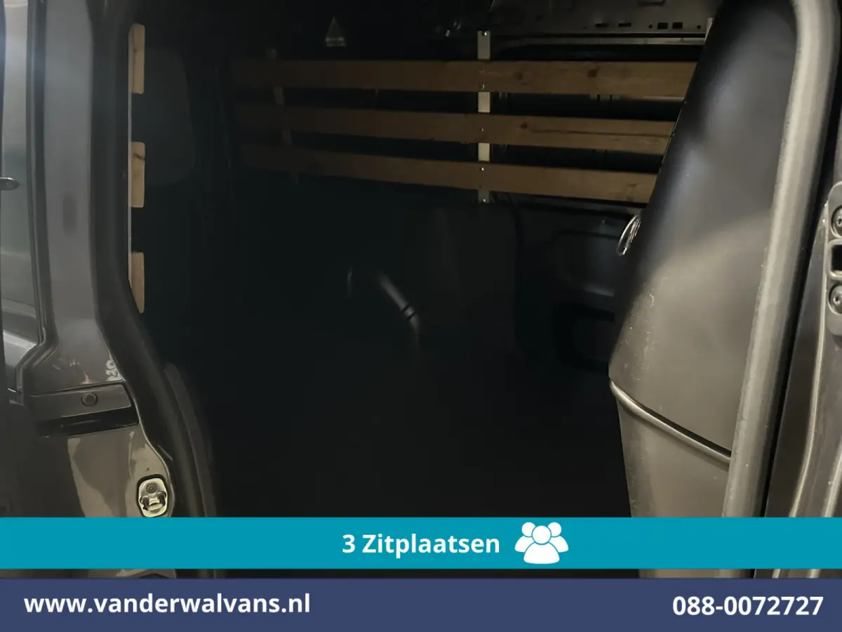 1.5 BlueHDI 102pk L2H1 Euro6 Airco | 3-Zits | Apple Carplay | Camera | Cruisecontrol | Trekhaak Android Auto, Parkeersensoren, Bijrijdersbank