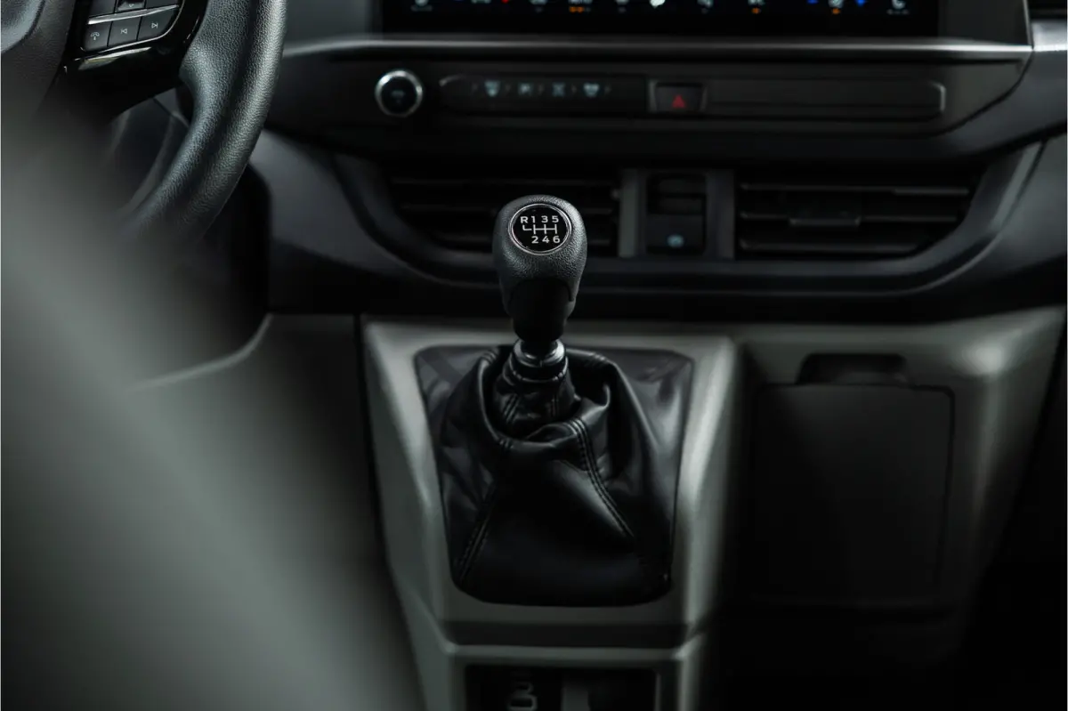320 2.0 TDCI L2H1 DC | Dubbel Cabine | L+R Schuifdeur | 5-Zitter | Camera | CarPlay | Lane Assist | PDC V+A | Raptor Edition | Verlengde fabrieksgarantie tot 12-2029