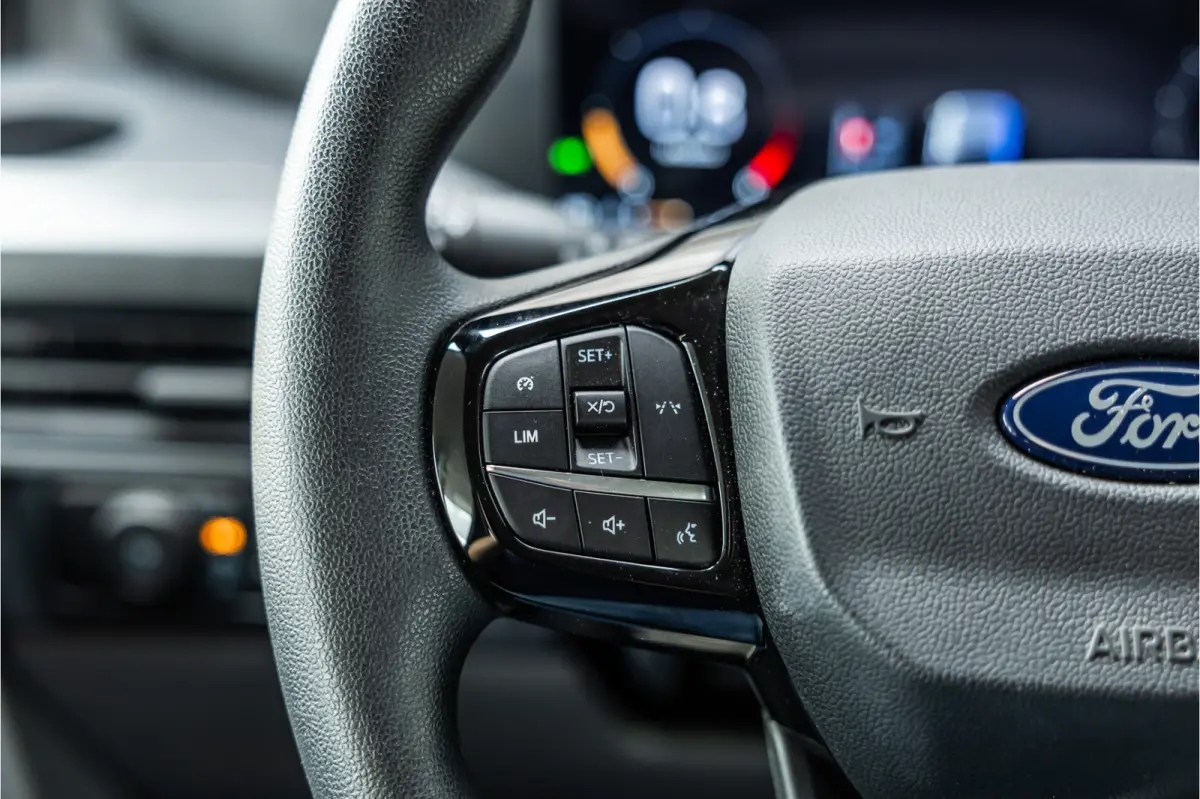 320 2.0 TDCI L2H1 DC | Dubbel Cabine | L+R Schuifdeur | 5-Zitter | Camera | CarPlay | Lane Assist | PDC V+A | Raptor Edition | Verlengde fabrieksgarantie tot 12-2029