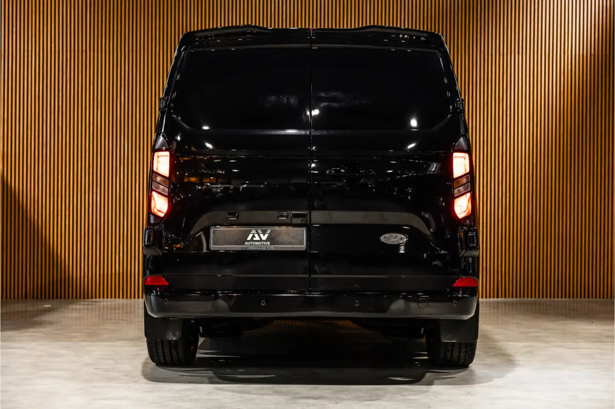 320 2.0 TDCI L2H1 DC | Dubbel Cabine | L+R Schuifdeur | 5-Zitter | Camera | CarPlay | Lane Assist | PDC V+A | Raptor Edition | Verlengde fabrieksgarantie tot 12-2029