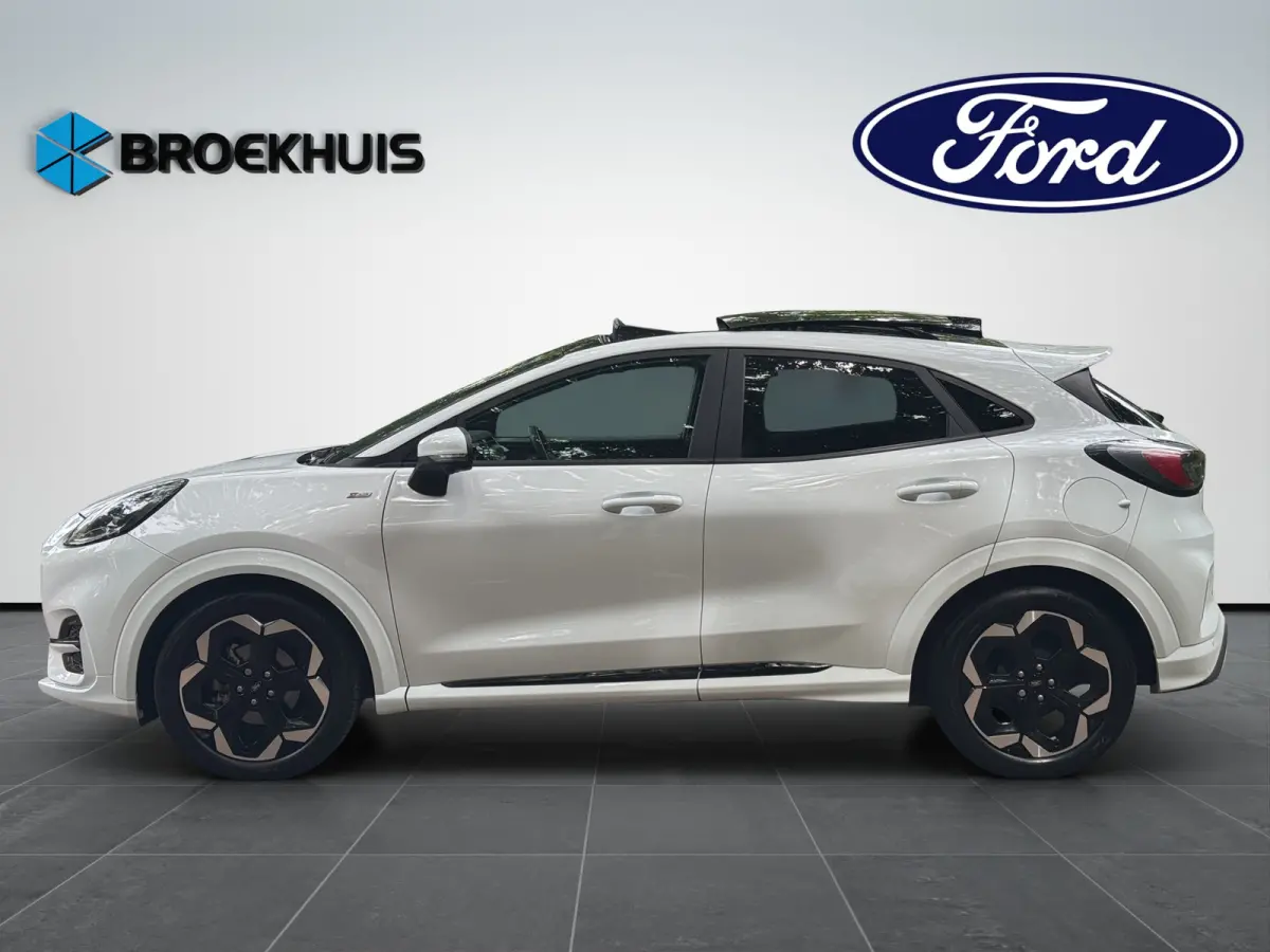 1.0 EcoBoost ST-Line X Automaat 125pk | Driver Assistance & Winter Pack | Pano dak |