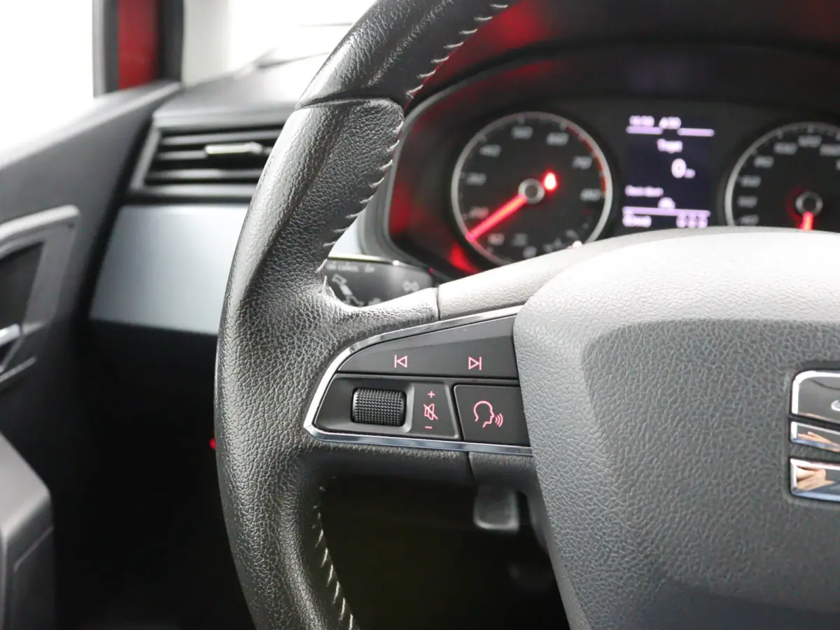 1.0 TSI Style | Apple Carplay/Android Auto | Parkeersensoren |