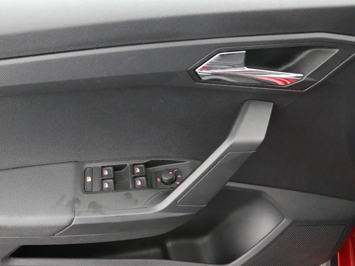 1.0 TSI Style | Apple Carplay/Android Auto | Parkeersensoren |