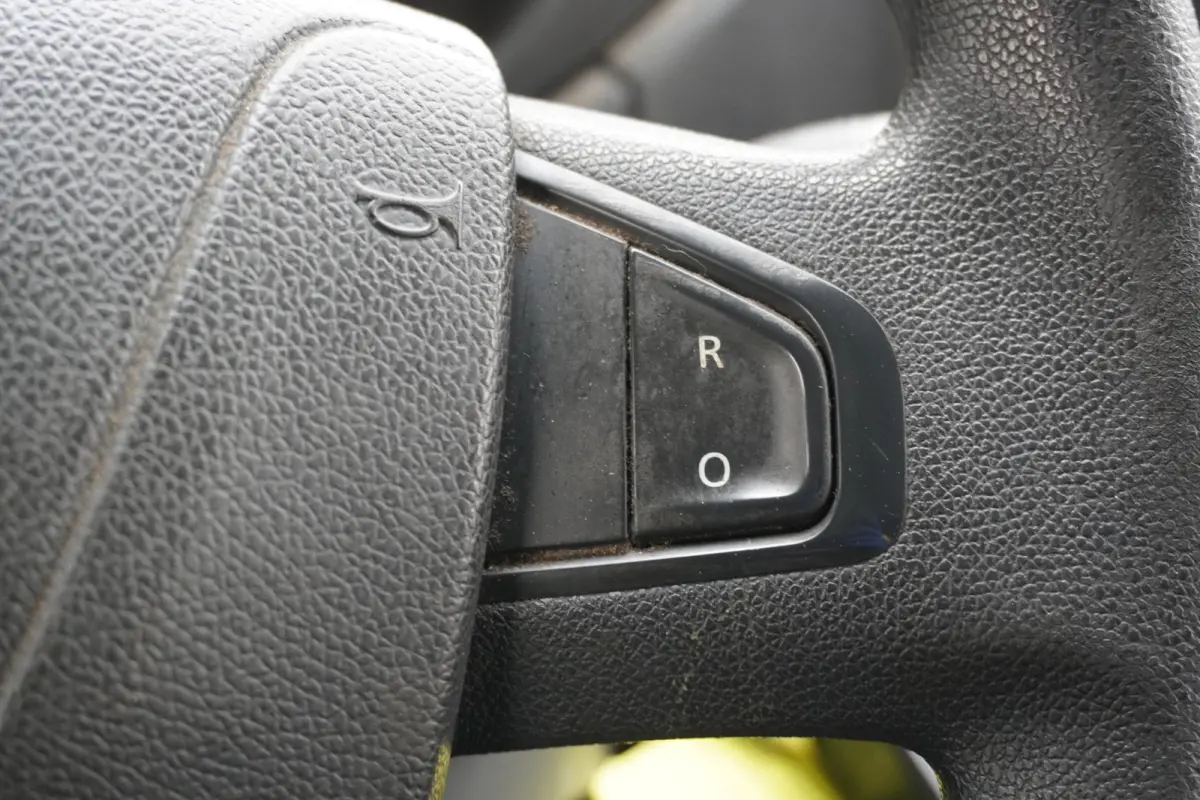 2.3 dCi 130PK L2H2 EURO 6 - Airco - Navi - Cruise - € 11.900,- Excl.
