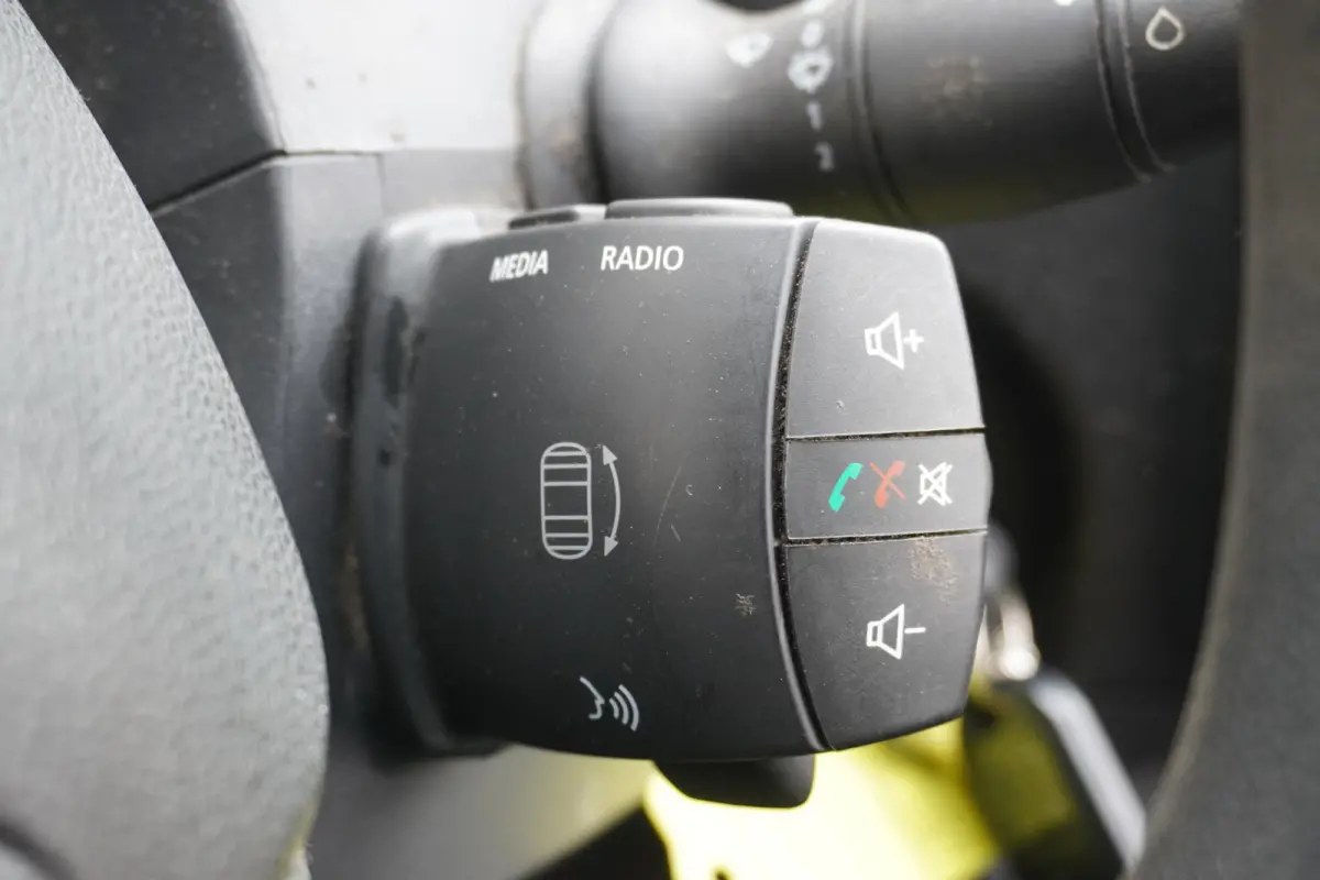 2.3 dCi 130PK L2H2 EURO 6 - Airco - Navi - Cruise - € 11.900,- Excl.
