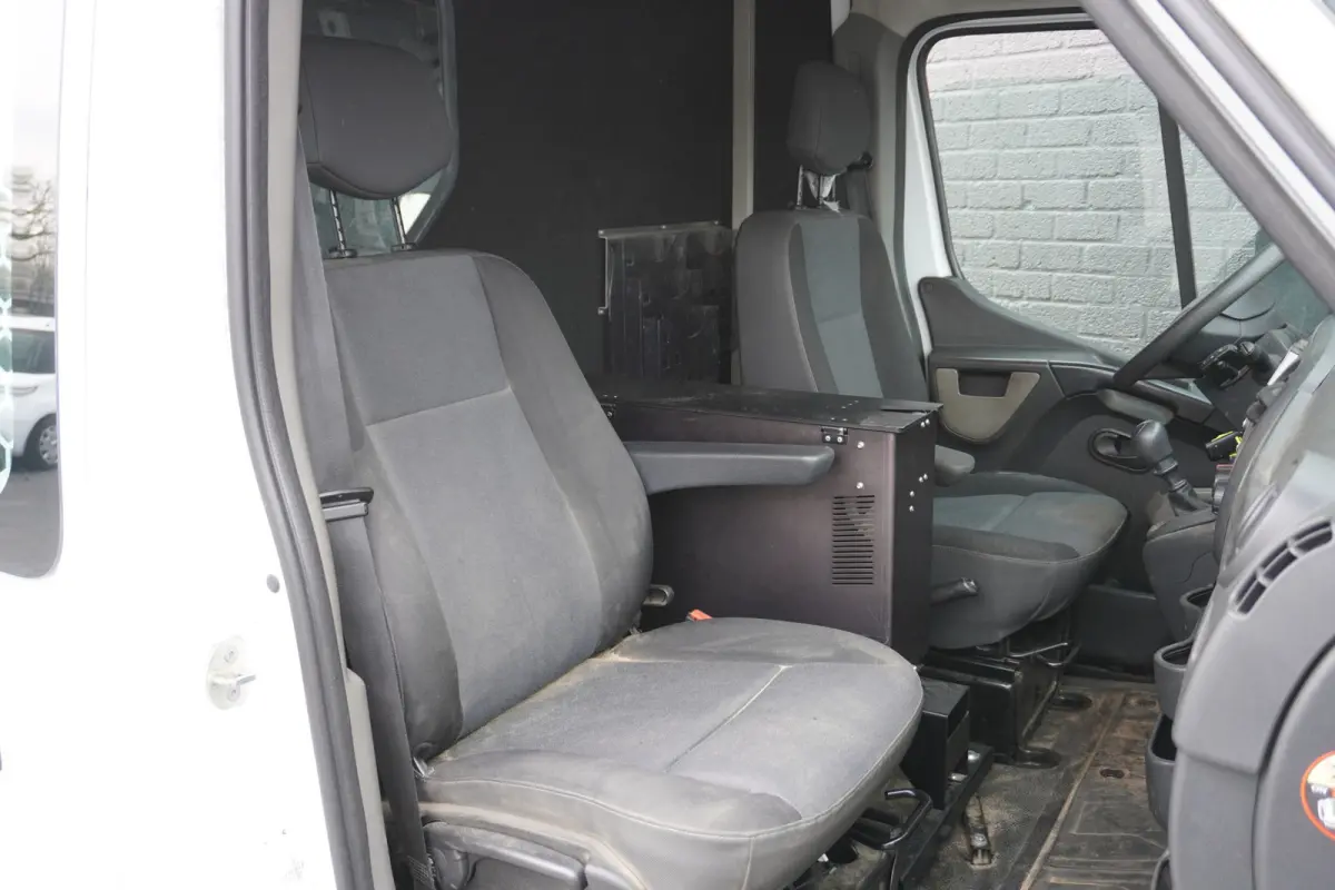 2.3 dCi 130PK L2H2 EURO 6 - Airco - Navi - Cruise - € 11.900,- Excl.