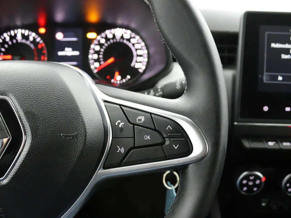 TCe 90 GPF Evolution | Navigatie | Lichtmetalen velgen | Parkeersensoren |