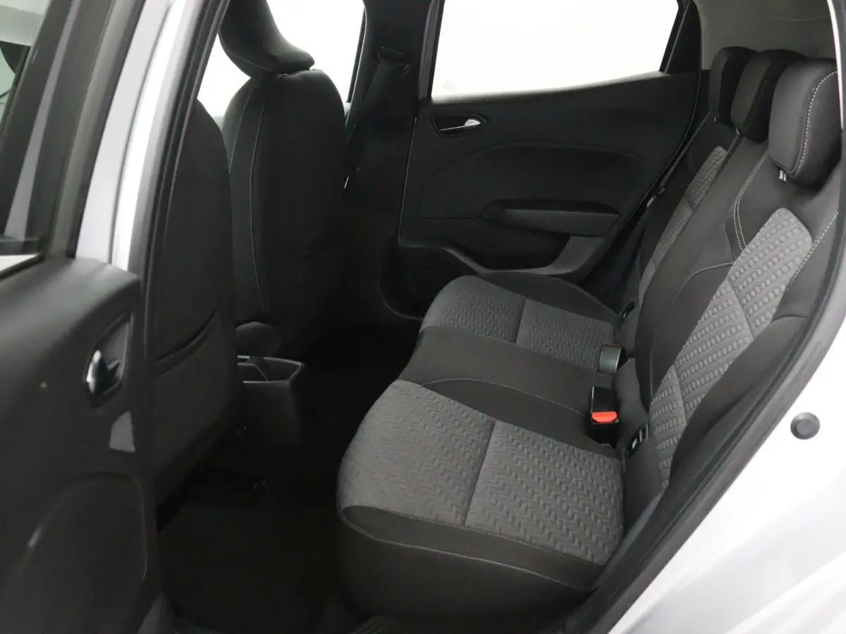 TCe 90 GPF Evolution | Navigatie | Lichtmetalen velgen | Parkeersensoren |