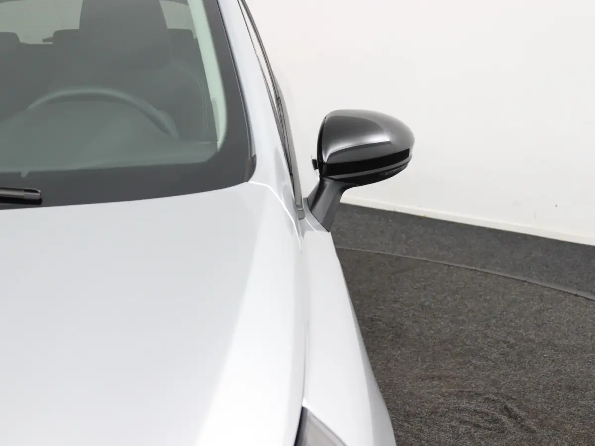 TCe 90 GPF Evolution | Navigatie | Lichtmetalen velgen | Parkeersensoren |