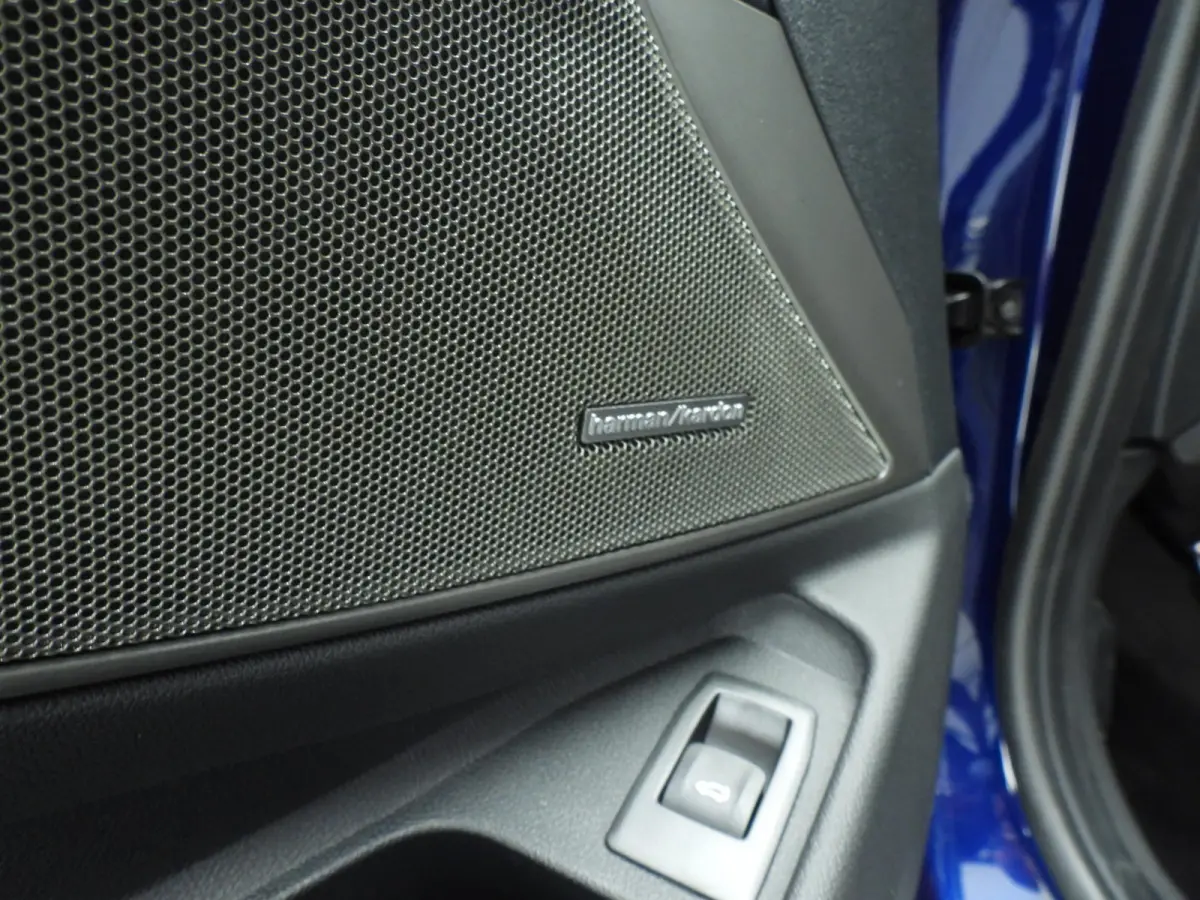 330d xDrive | M Sportpakket Pro | Innovation Pack | Comfort Pack | Panoramadak | Harman Kardon