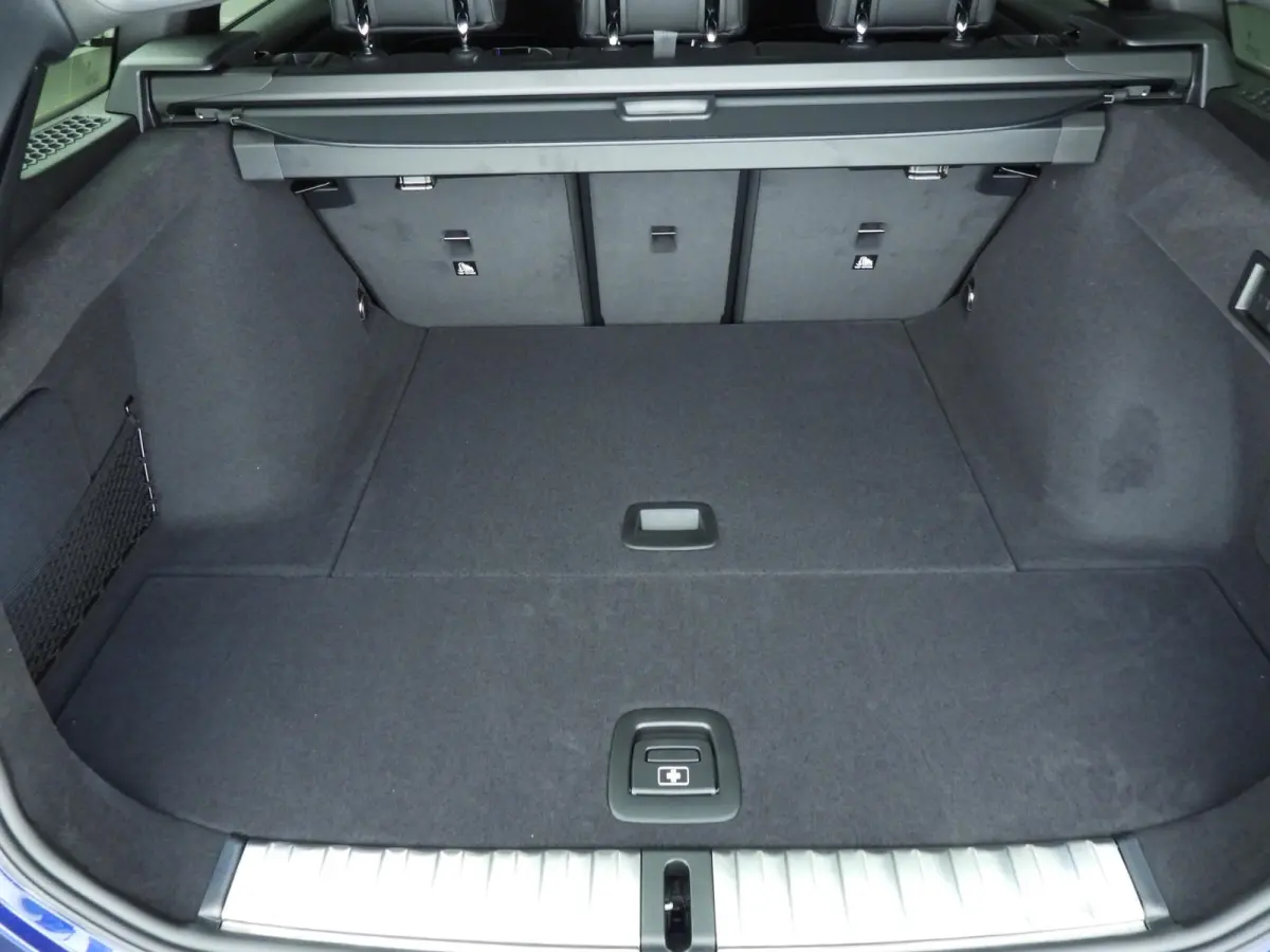 330d xDrive | M Sportpakket Pro | Innovation Pack | Comfort Pack | Panoramadak | Harman Kardon